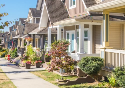 What is the difference between buyers market and sellers market?